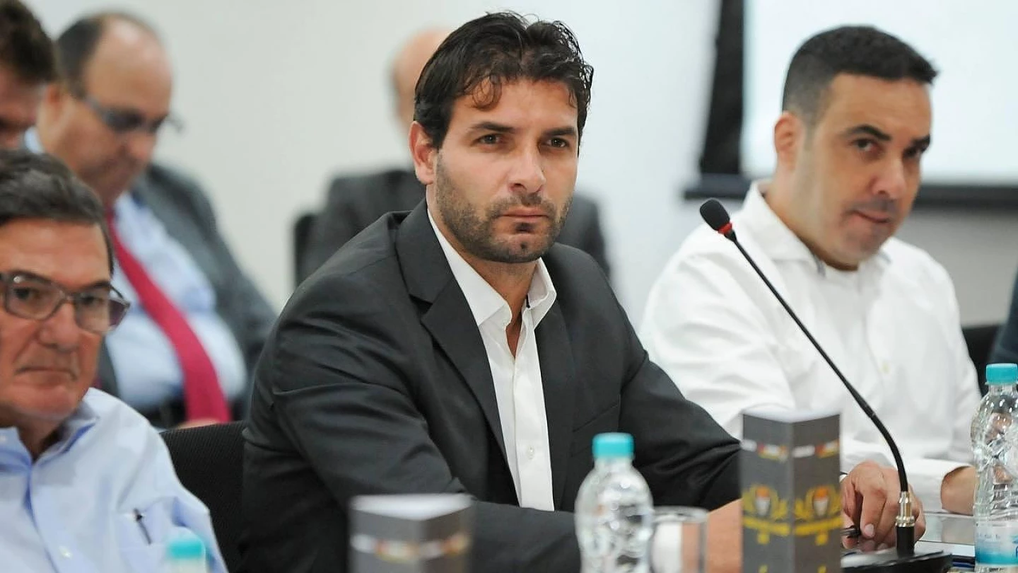 Ídolo do Taubaté, Gilsinho deve seguir como presidente até 2022