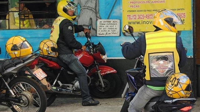 Cadastro para gerenciamento de mototáxi tem início em Taubaté