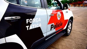 Homem é morto a tiros em oficina mecânica no bairro Água Quente 