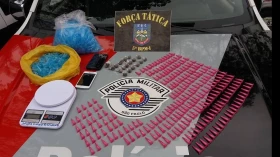 PM prende acusado de tráfico de drogas em Taubaté PM prende acusado de tráfico de drogas em Taubaté