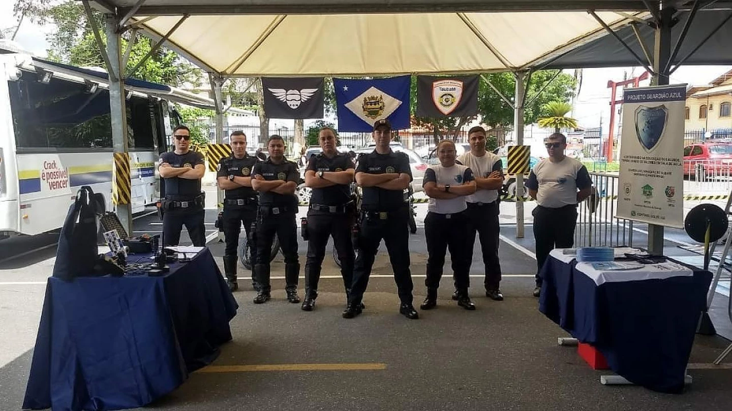 Especialistas da PM ministram treino de direção defensiva para GCM em Taubaté