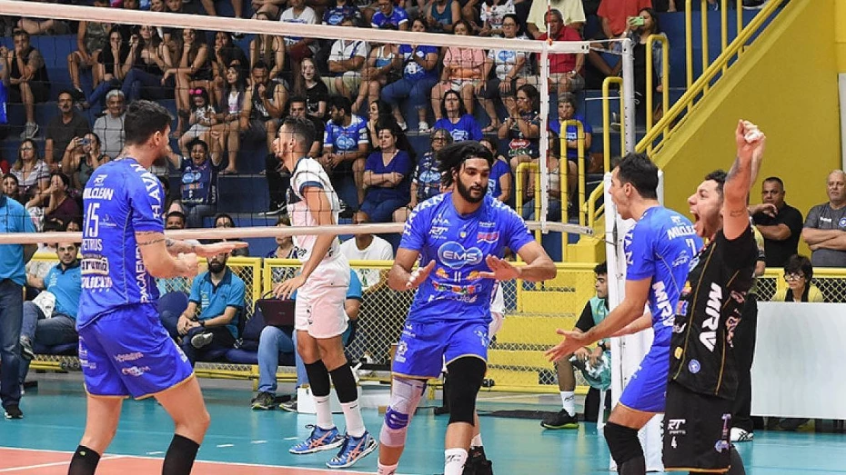 Taubaté vence quinta consecutiva no Paulista e mantém liderança Taubaté vence quinta consecutiva no Paulista e mantém liderança