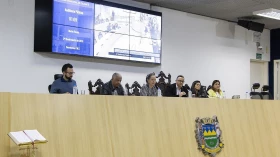 Prefeitura apresenta arrecadação abaixo do esperado e secretária culpa a crise
