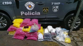 Casal é preso com mais de 15 quilos de drogas em Taubaté