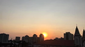 Outubro começa com sequência de dias quentes e sem chuva