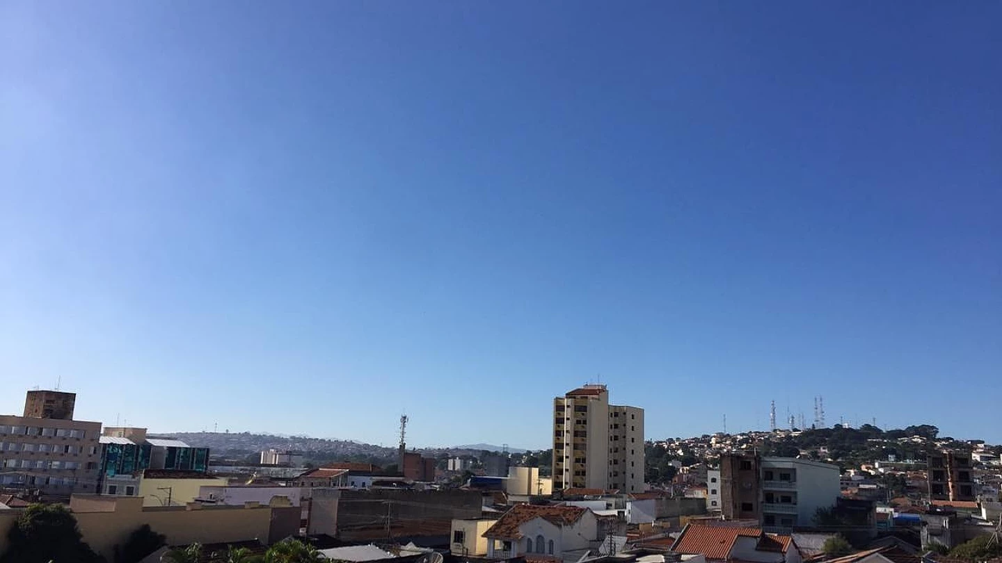 Feriado com sol e temperaturas elevadas em Taubaté