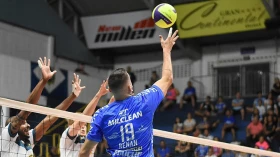 Taubaté enfrenta o Sesi na seminal do Campeonato Paulista de Vôlei 
