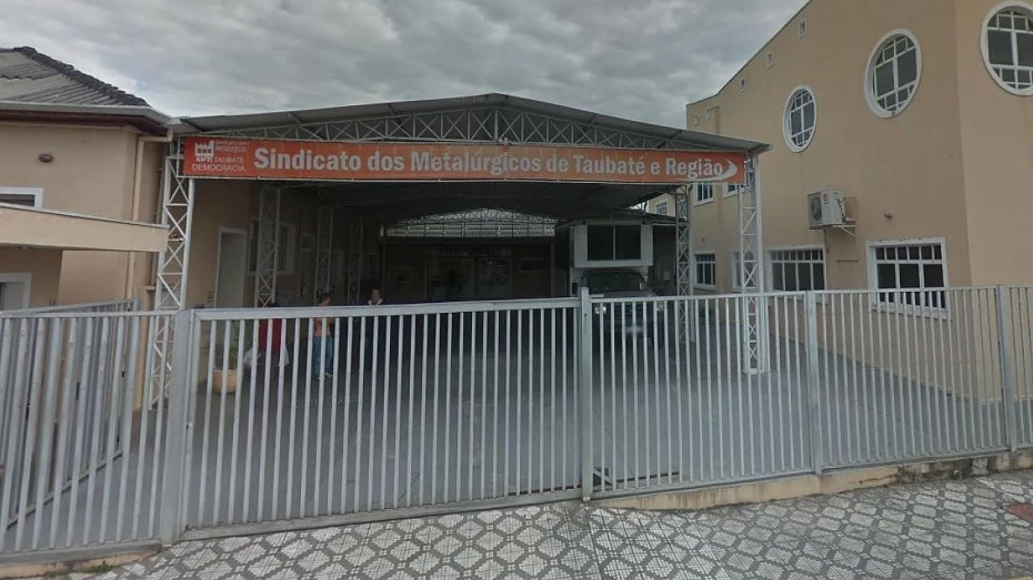 Sindmetau promove eventos em apoio ao Outubro Rosa Sindmetau promove eventos em apoio ao Outubro Rosa