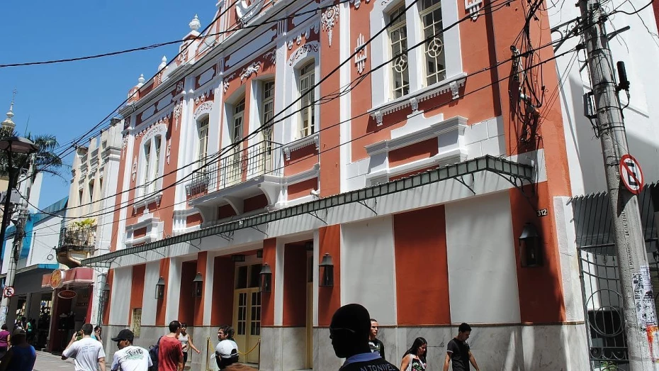 Prefeitura define data para reunião sobre uso do Teatro Metrópole