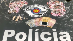 Jovem é detido com mais de 400 porções de drogas em Taubaté Jovem é detido com mais de 400 porções de drogas em Taubaté