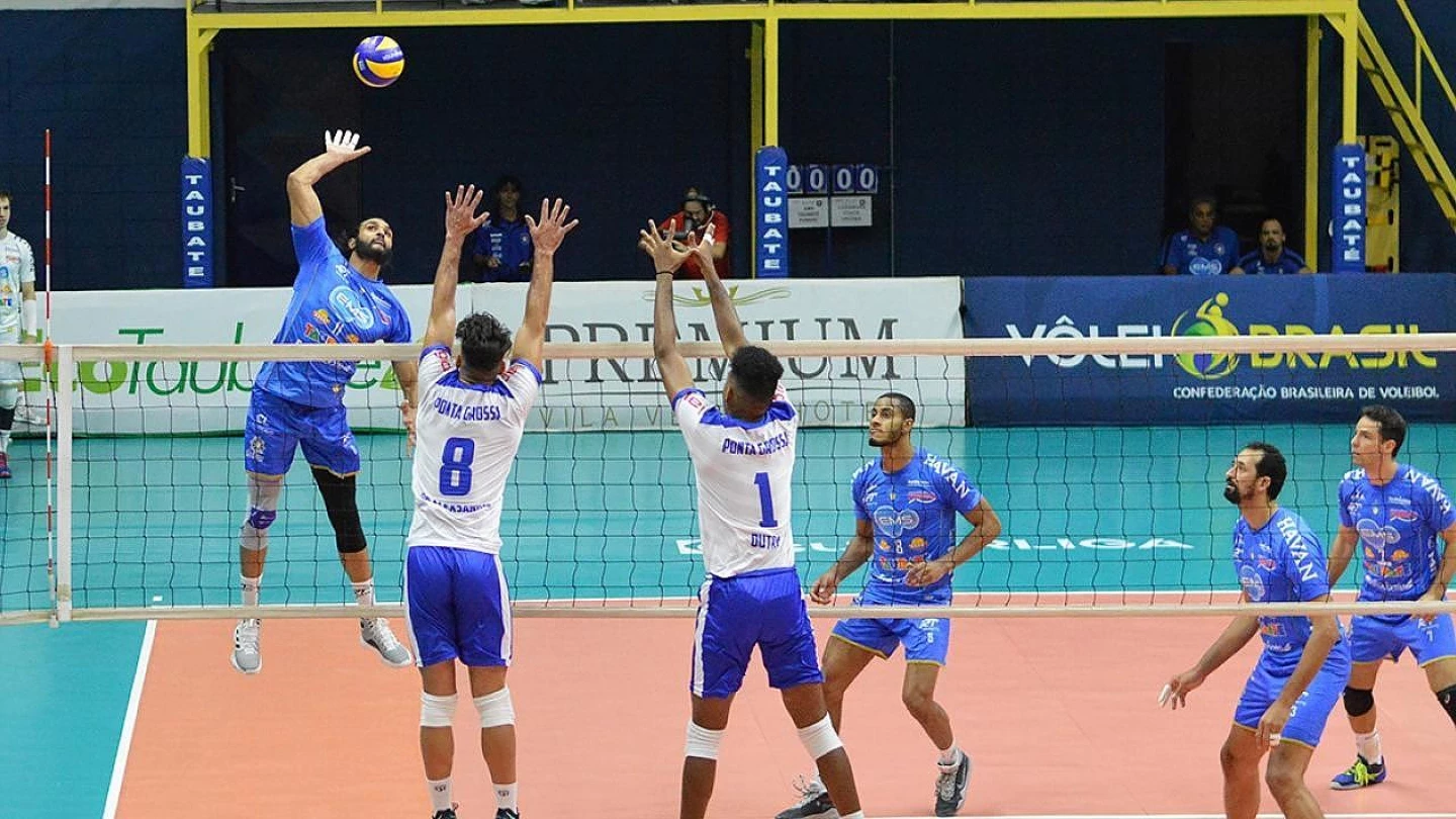 Vôlei Taubaté conquista nova vitória sem perder set e segue líder da Superliga