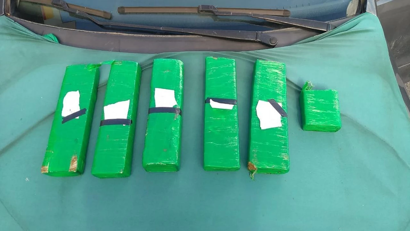 Quatro pessoas são detidas por tráfico de drogas em Taubaté