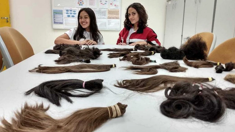 Escola Sesi recebe campanha para doação de cabelo em Taubaté Escola Sesi recebe campanha para doação de cabelo em Taubaté