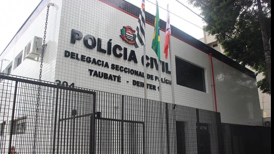 Homem morre perfurado por furadeira após tomar choque em Taubaté Homem morre perfurado por furadeira após tomar choque em Taubaté