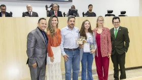 Sessão na Câmara celebra aniversário de Taubaté com entrega de homenagens