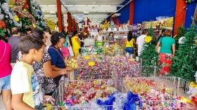Lojas devem estender horário até 23h nos fins de semana para vendas de Natal