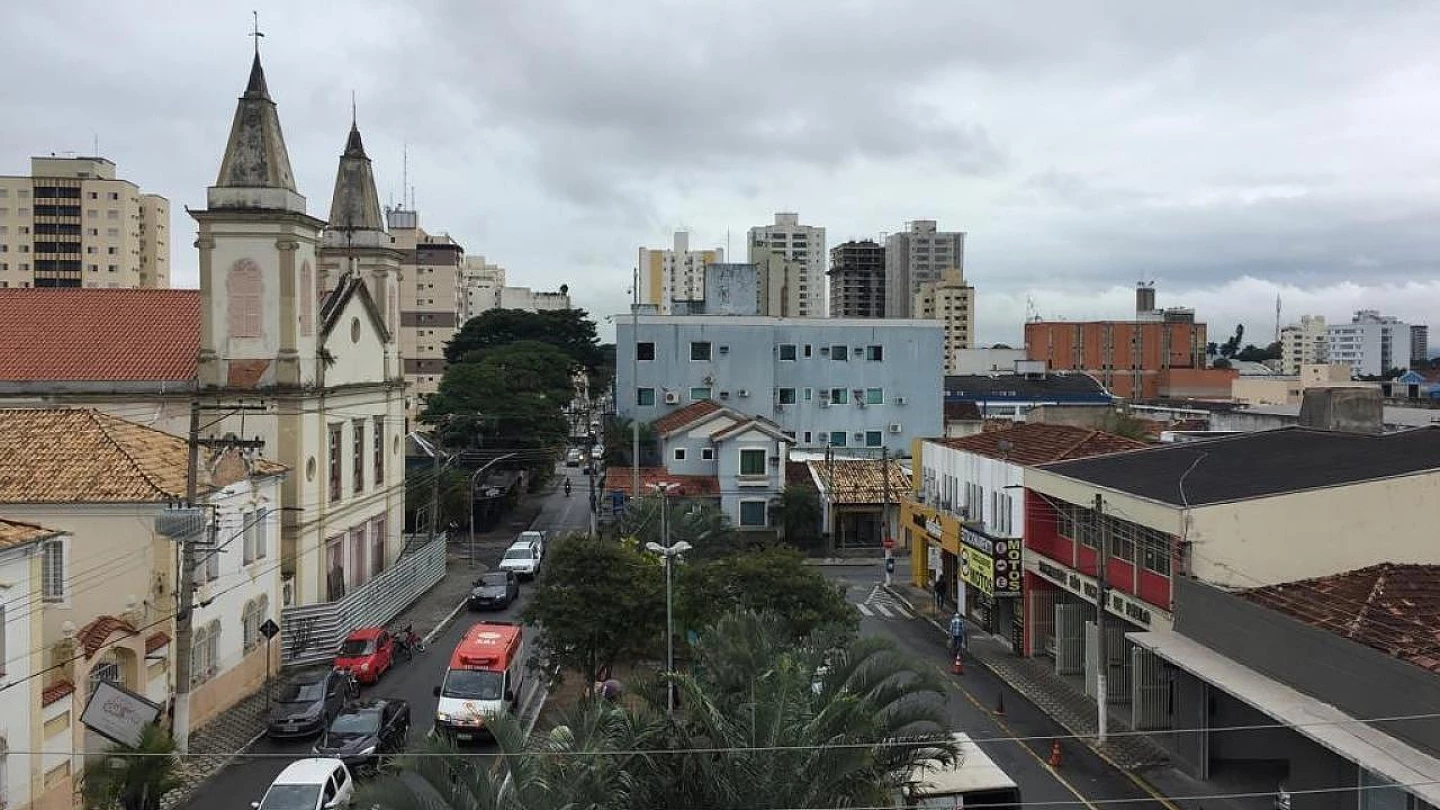 Chuva derruba temperaturas máximas em Taubaté e região