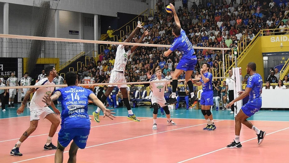 Vôlei Taubaté visita Sesi-SP de olho na liderança da Superliga Masculina