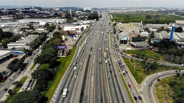 Rodovia Presidente Dutra completa 69 anos