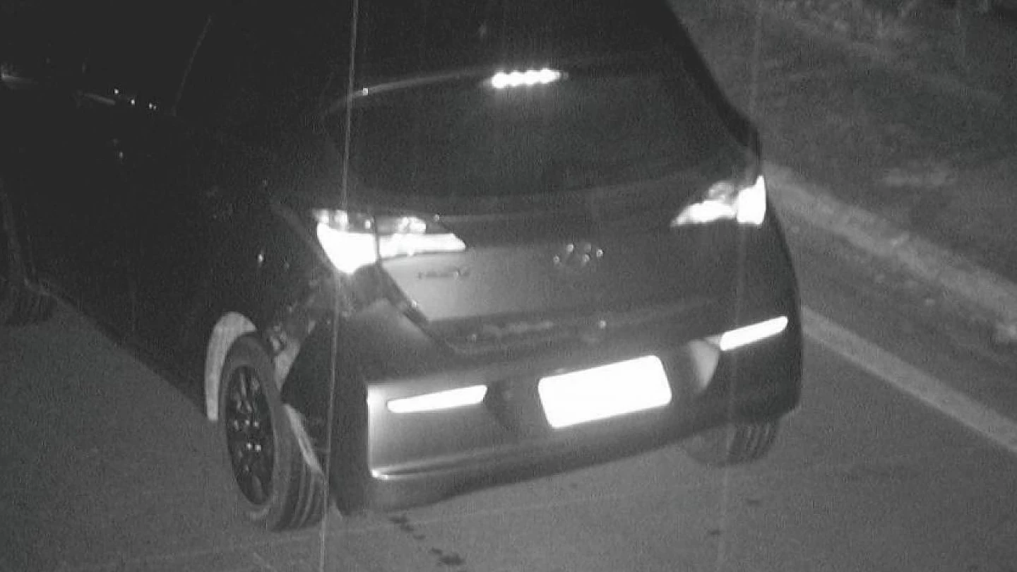 Carro roubado em Taubaté é recuperado em Guaratinguetá
