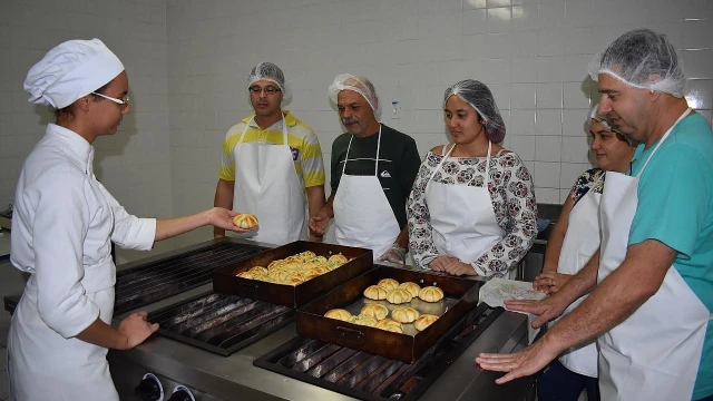 Curso de padaria artesanal tem inscrições abertas até sexta-feira