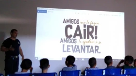 Escolas municipais recebem palestra da GCM sobre brincadeira perigosa