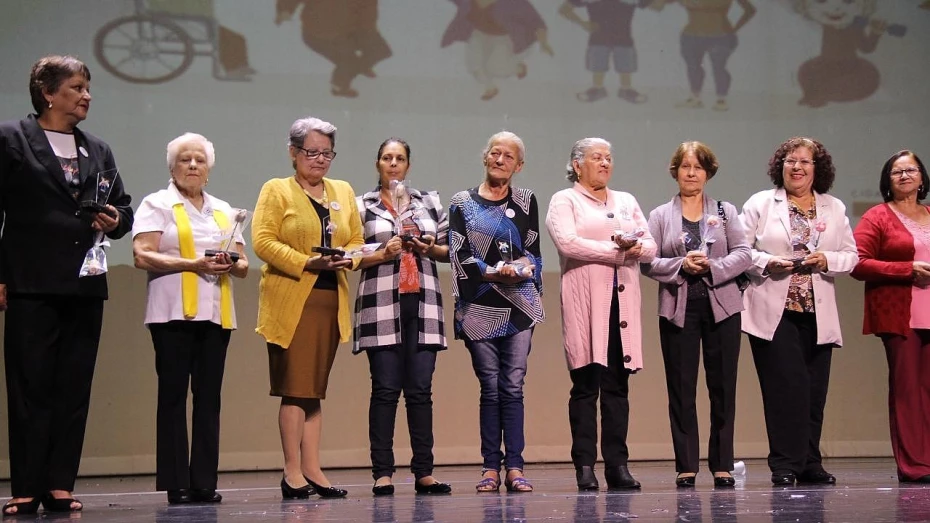 Dia da Mulher é celebrado no Centro de Convivência do Idoso, em Taubaté Dia da Mulher é celebrado no Centro de Convivência do Idoso, em Taubaté
