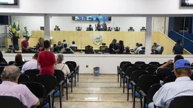 Vereadores voltam a aprovar proposta de criação de cargos na Prefeitura