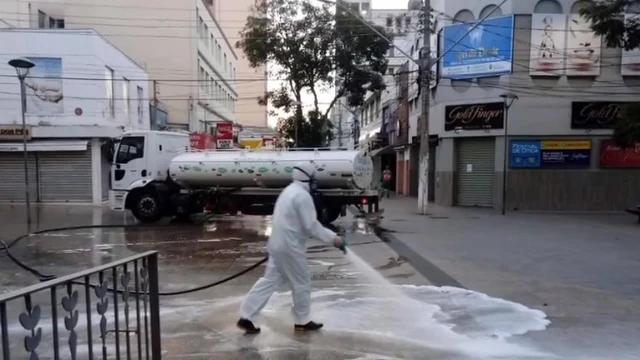 Mutirão de limpeza contra coronavírus continua em Taubaté
