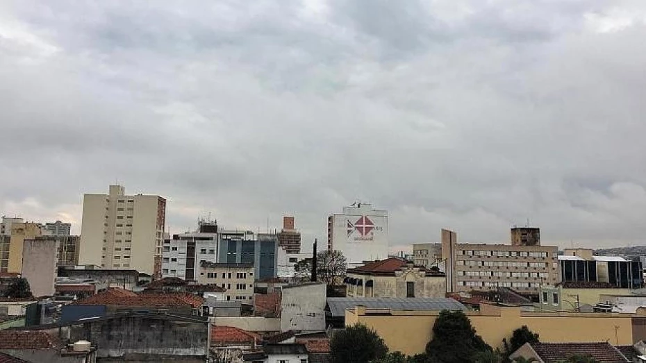 Nova frente fria derruba temperaturas na RMVale Nova frente fria derruba temperaturas na RMVale
