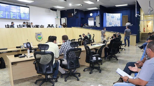 Aprovações na Alesp e na Câmara de Taubaté antecipam feriados