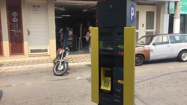 Trabalhadores da área de saúde ganham isenção da zona azul em Taubaté