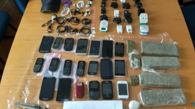 Mochila com drogas e ilícitos é apreendida nos arredores do CPP de Tremembé