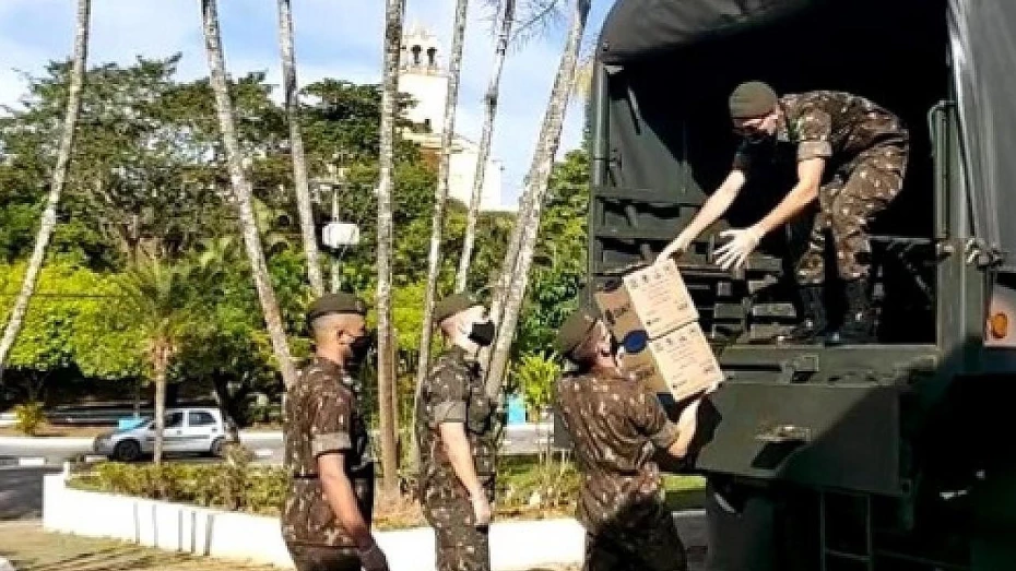 Exército realiza ações no período de combate à Covid-19 em Caraguá Exército realiza ações no período de combate à Covid-19 em Caraguá