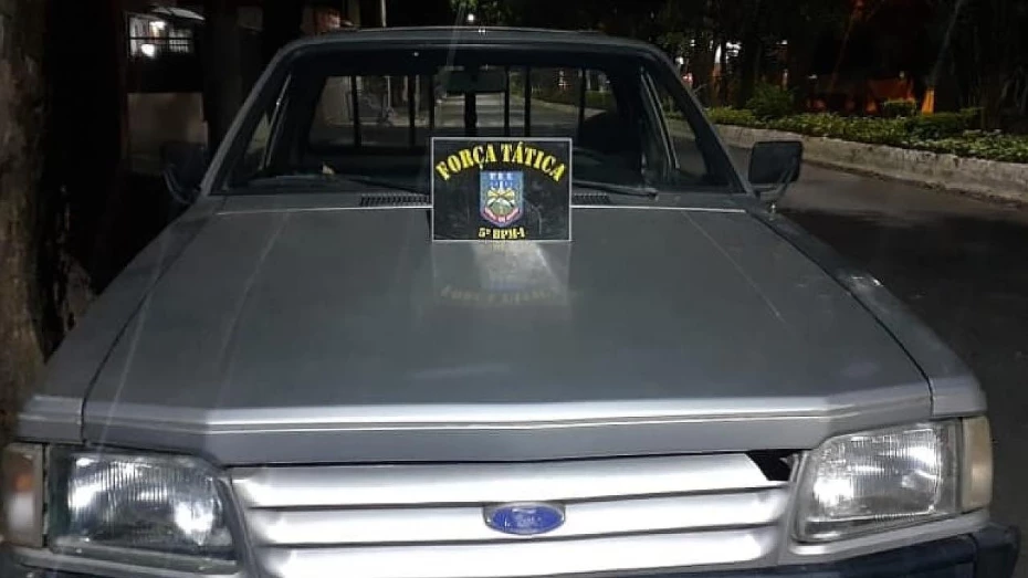 Carro roubado em fevereiro é recuperado no bairro Cidade Jardim, em Taubaté Carro roubado em fevereiro é recuperado no bairro Cidade Jardim, em Taubaté