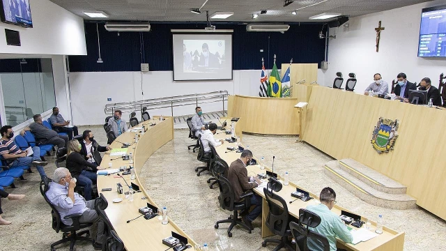 Vereadores cobram mais informações da Prefeitura sobre Covid-19