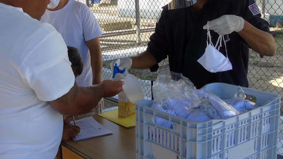 Presídios de SP recebem mais de 2,7 milhões de máscaras no período de pandemia Presídios de SP recebem mais de 2,7 milhões de máscaras no período de pandemia