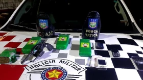 Homens são presos por tráfico de drogas no Hércules Marçon