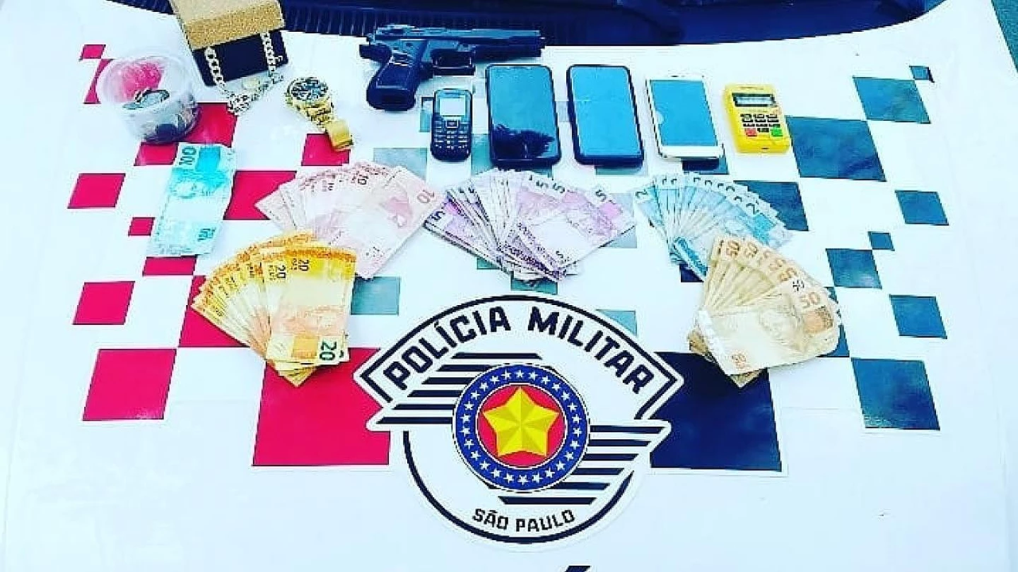 Casal é preso após roubo a estabelecimento comercial em Taubaté