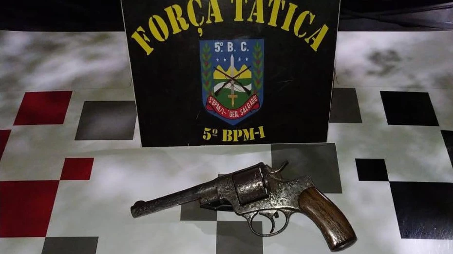 Adolescente é flagrado portando arma de fogo em Taubaté