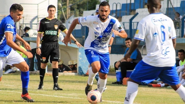 EC Taubaté renova contratos e define elenco para retomada da Série A2