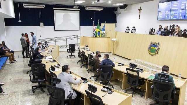 Câmara aprova projeto que proíbe consumo de cigarros em parques de Taubaté