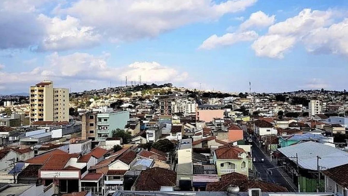 Tempo continua ensolarado em Taubaté