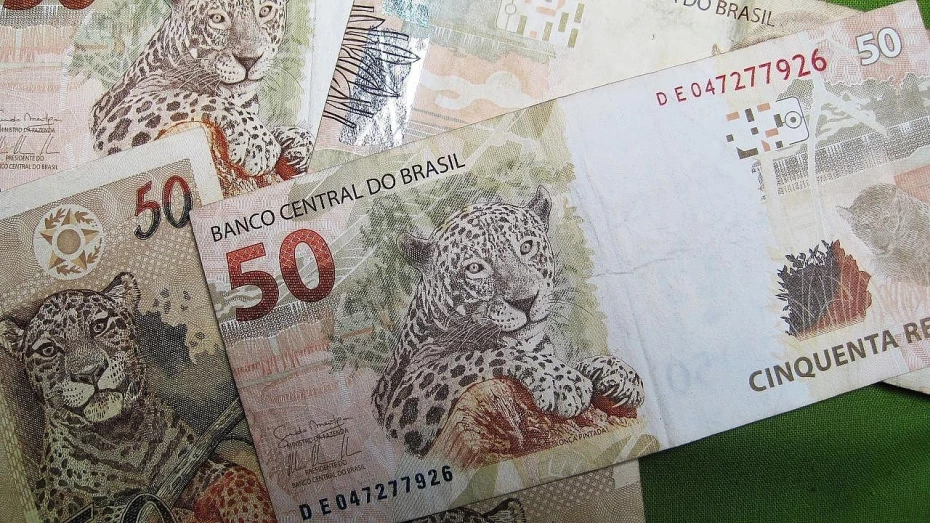 Auxílio emergencial é prorrogado mas sofre corte no valor