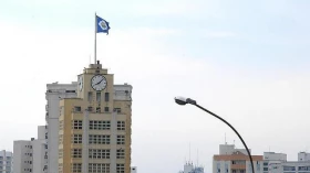 Quarta-feira tem sol entre nuvens em Taubaté