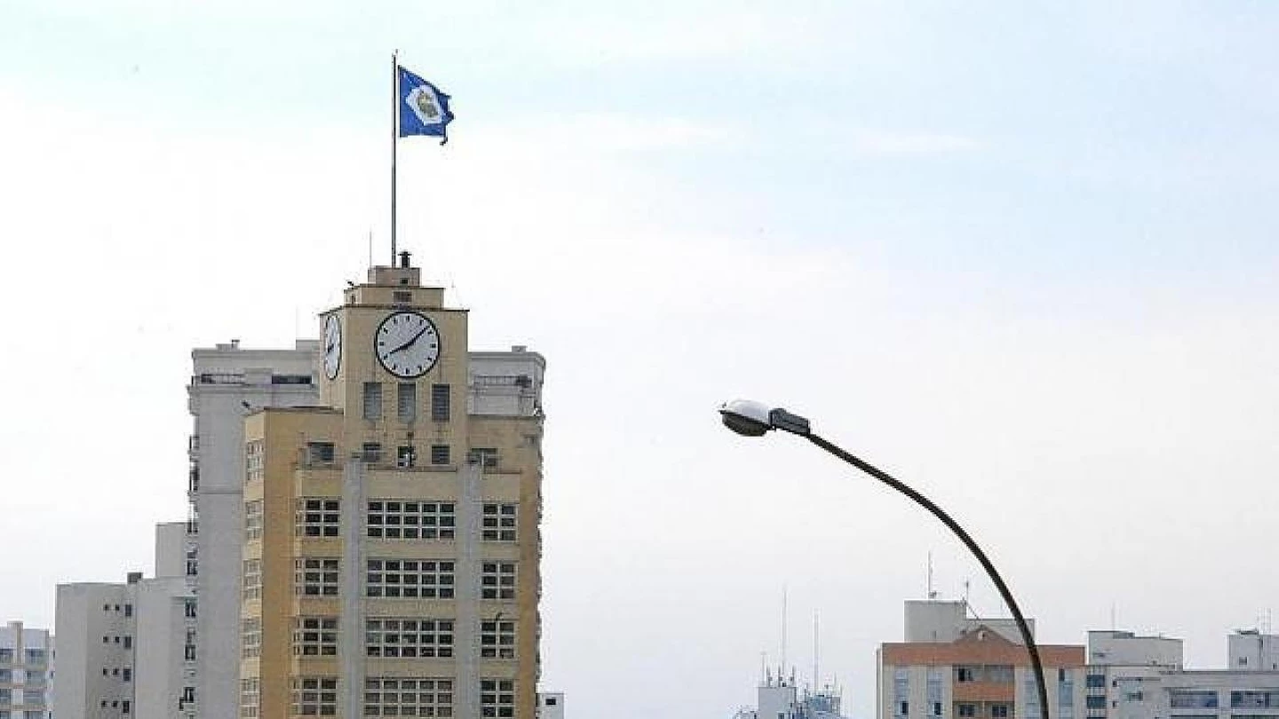 Quarta-feira tem sol entre nuvens em Taubaté