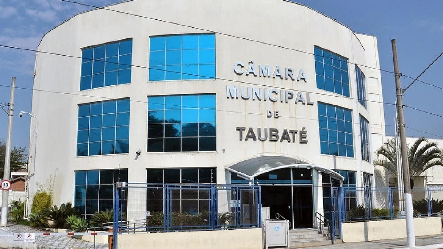 Projeto propõe desconto salarial por falta injustificada de vereadores