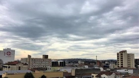  Sexta-feira tem céu parcialmente encoberto e calor