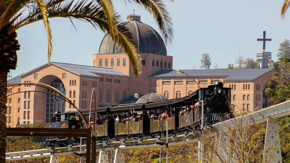 Santuário de Aparecida retoma atrações turísticas Santuário de Aparecida retoma atrações turísticas