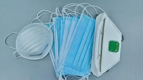 Detentos produzem máscaras durante pandemia na região